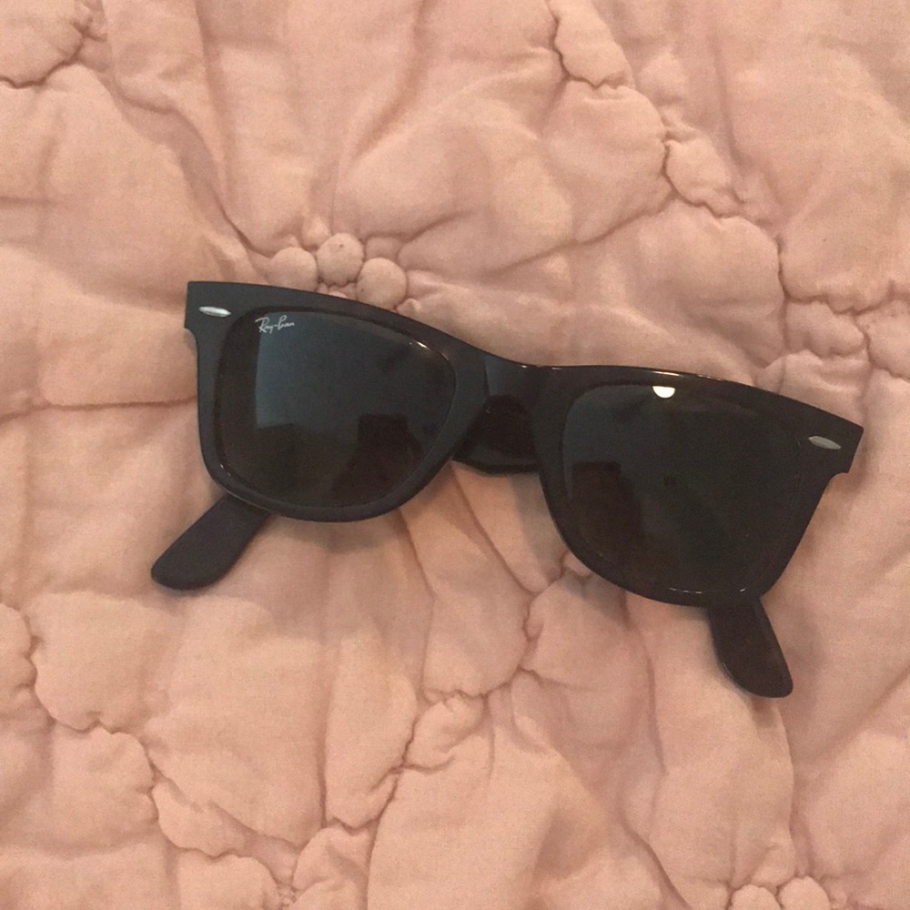 Ray Ban Wayfair (Women) Small Size